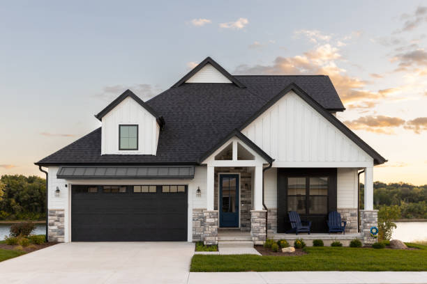 Best Roof Leak Repair  in Slinger, WI